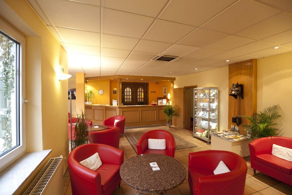 Arthotel Ambassador Wiesbaden - Free Parking מראה חיצוני תמונה