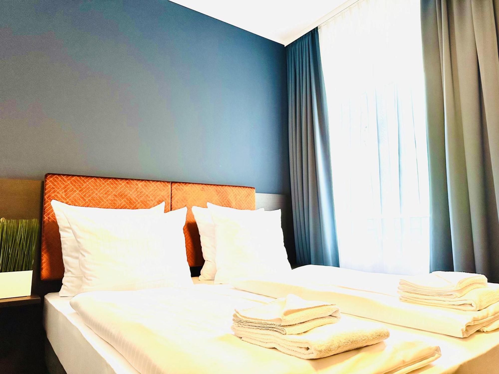 Arthotel Ambassador Wiesbaden - Free Parking מראה חיצוני תמונה