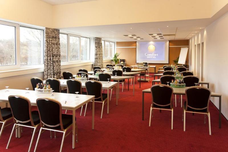 Arthotel Ambassador Wiesbaden - Free Parking מראה חיצוני תמונה